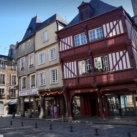 Eglantine Appartement Centre Historique De Dinan Buitenkant foto